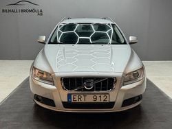 Ljusgrå (grå) Begagnad 2010 Volvo V70 Momentum Kombi | 64 900 kr (Bra pris)