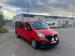 Röd Begagnad 2017 Renault Trafic Van | 109 900 kr (Lite dyr)