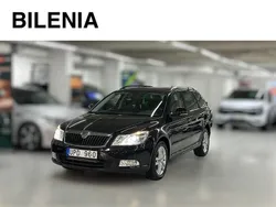 Svart Begagnad 2012 Skoda Octavia Elegance Kombi | 104 800 kr (Marknadspris)
