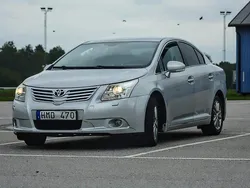 Silver Begagnad 2009 Toyota Avensis Business Edition Sedan | 58 000 kr (Marknadspris)