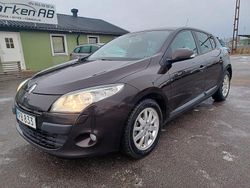 Brun Begagnad 2011 Renault Mégane III Halvkombi | 44 900 kr (Marknadspris)