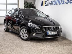 Svart Begagnad 2014 Volvo V40 CC Kombi | 149 000 kr (Lite dyr)