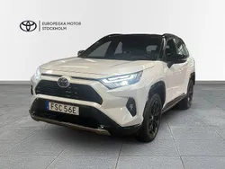 Vit Begagnad 2024 Toyota RAV4 Hybrid Style SUV | 454 900 kr (Marknadspris)