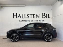 Svart Begagnad 2023 Porsche Cayenne SUV | 799 000 kr