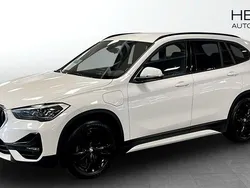 Vit (white) Begagnad 2021 BMW X1 Sport Line SUV | 268 700 kr (Bra pris)
