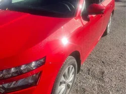 Röd Begagnad 2022 Skoda Kamiq Ambition SUV | 200 000 kr (Marknadspris)