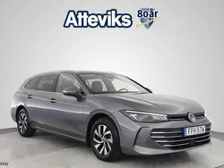 Mörkgrå Begagnad 2024 VW Passat Business Kombi | 354 900 kr (Marknadspris)