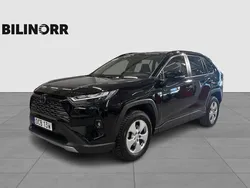 Svart Begagnad 2024 Toyota RAV4 Hybrid Executive SUV | 454 000 kr (Marknadspris)