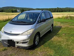 Silver Begagnad 2005 Toyota Previa Minibuss | 30 000 kr