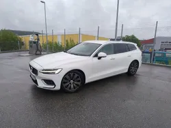 Vit Begagnad 2019 Volvo V60 Inscription Kombi | 299 900 kr (Marknadspris)