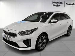 Vit Begagnad 2021 Kia Ceed Sportswagon 2 Kombi | 249 200 kr (Marknadspris)