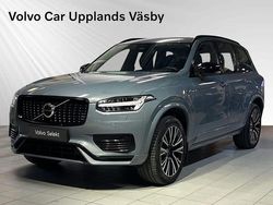 Grå Begagnad 2023 Volvo XC90 Plus SUV | 614 900 kr