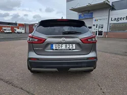 Grå Begagnad 2018 Nissan Qashqai SUV | 145 000 kr (Marknadspris)