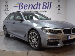 Blå Begagnad 2018 BMW 520 M Sport Kombi | 319 500 kr (Marknadspris)