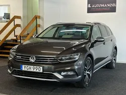 Mörkbrun Begagnad 2016 VW Passat Alltrack GTS Kombi | 189 900 kr (Marknadspris)