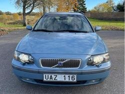 Blå Begagnad 2004 Volvo V70 Business Edition Kombi | 24 900 kr (Marknadspris)