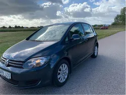 Grå Begagnad 2011 VW Golf Plus Cross Minibuss | 78 000 kr (Superpris)