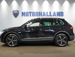 Svart Begagnad 2022 VW Tiguan Elegance SUV | 379 900 kr (Marknadspris)