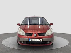 Röd Begagnad 2004 Renault Scénic II Minibuss | 14 900 kr (Marknadspris)