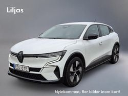 Vit Begagnad 2022 Renault Mégane IV Equilibre Halvkombi | 259 000 kr (Superpris)