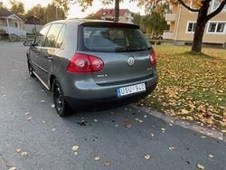 Grön Begagnad 2004 VW Golf IV Trendline Halvkombi | 5 000 kr (Superpris)