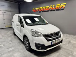 Vit Begagnad 2016 Peugeot Partner Minibuss | 69 897 kr (Marknadspris)