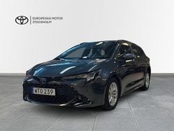 Mörkgrå Begagnad 2023 Toyota Corolla Active Kombi | 259 900 kr (Bra pris)