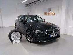 Svart Begagnad 2019 BMW 320 Sport Line Kombi | 259 900 kr (Marknadspris)