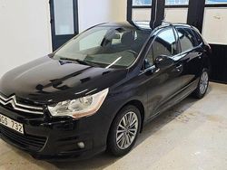 Svart Begagnad 2013 Citroën C4 Halvkombi | 89 900 kr (Marknadspris)