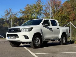 Vit Begagnad 2016 Toyota HiLux Pickup | 338 750 kr (Marknadspris)