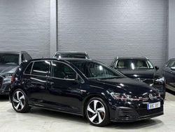 Svart Begagnad 2018 VW Golf VII GTI Halvkombi | 229 900 kr (Marknadspris)