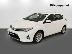 Vit Begagnad 2014 Toyota Auris Active Halvkombi | 124 800 kr (Lite dyr)