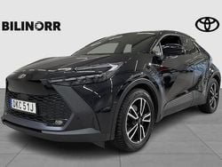 Svart Begagnad 2024 Toyota C-HR Style SUV | 399 000 kr (Bra pris)