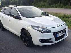 Vit Begagnad 2013 Renault Mégane GrandTour GT Kombi | 85 000 kr