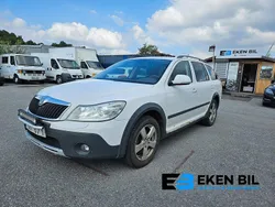 Vit Begagnad 2012 Skoda Octavia Scout Kombi | 27 499 kr (Bra pris)