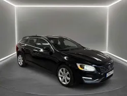 Svart Begagnad 2014 Volvo V60 Momentum Kombi | 94 900 kr (Marknadspris)