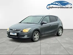 Grå Begagnad 2009 Hyundai i30 Halvkombi | 28 500 kr (Marknadspris)