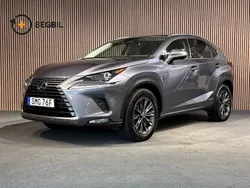 Grå Begagnad 2019 Lexus NX300h Executive Line SUV | 282 900 kr (Marknadspris)