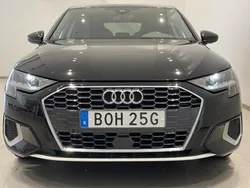 Brilliantsvart Begagnad 2022 Audi A3 Advanced Plus | 254 900 kr (Marknadspris)