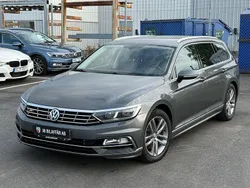 Mörkgrå (grå) Begagnad 2017 VW Passat R-line Kombi | 167 700 kr (Marknadspris)