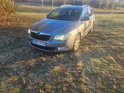 Silver Begagnad 2010 Skoda Superb Elegance Kombi | 29 500 kr (Bra pris)