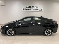 Svart Begagnad 2016 Toyota Prius Halvkombi | 169 900 kr (Marknadspris)