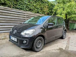 Svart Begagnad 2014 VW up! Halvkombi | 49 000 kr (Bra pris)