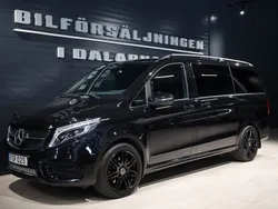 Svart Begagnad 2021 Mercedes V300 AMG Minibuss | 679 000 kr (Marknadspris)