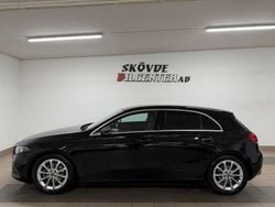 Svart Begagnad 2018 Mercedes A200 Progressive Halvkombi | 219 500 kr (Marknadspris)