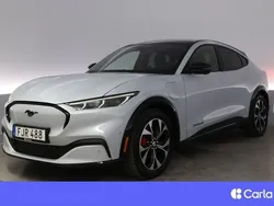 Vit Begagnad 2021 Ford Mustang Mach-E SUV | 399 900 kr (Bra pris)
