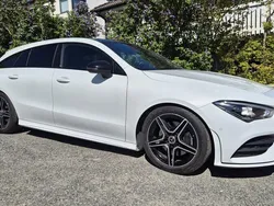 Vit Begagnad 2021 Mercedes CLA200 Shooting Brake AMG line Kombi | 310 000 kr (Marknadspris)