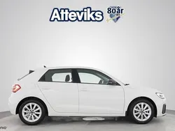 Vit Begagnad 2022 Audi A1 Sportback Proline Halvkombi | 239 900 kr (Dyr)