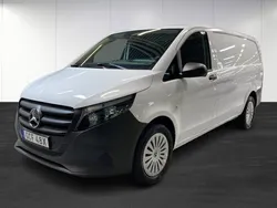Vit (white) Ny 2024 Mercedes Vito Minibuss | 513 512 kr (Marknadspris)