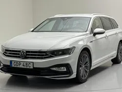 Vit Begagnad 2022 VW Passat Business Sedan | 273 000 kr (Marknadspris)